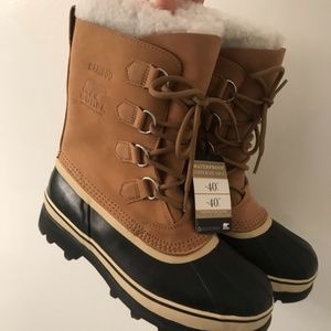 New with Tags Sorel Caribou Boots sz 9.5